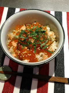 ☆鮭といくらの親子丼~土鍋バージョン~☆-レシピのメイン写真