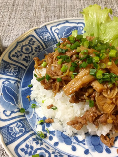 えのきと豚のそぼろ丼-レシピのメイン写真
