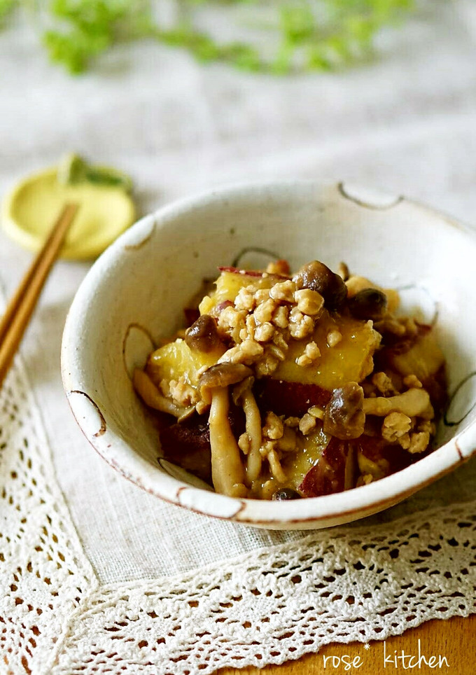 さつまいもとしめじの鶏そぼろ煮-レシピのメイン写真