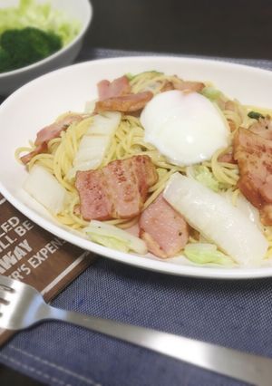 温玉乗せ♬白菜とベーコンのクレソルパスタ-レシピのメイン写真
