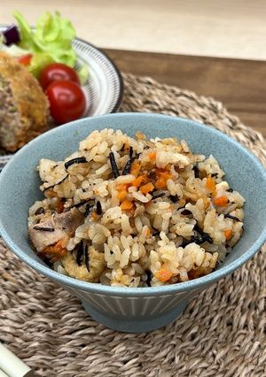 栄養◎ひじきの炊き込みご飯-レシピのメイン写真