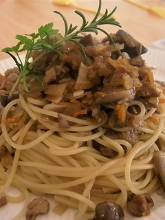 パスタ・鶏の赤ワイン煮込み-レシピのメイン写真