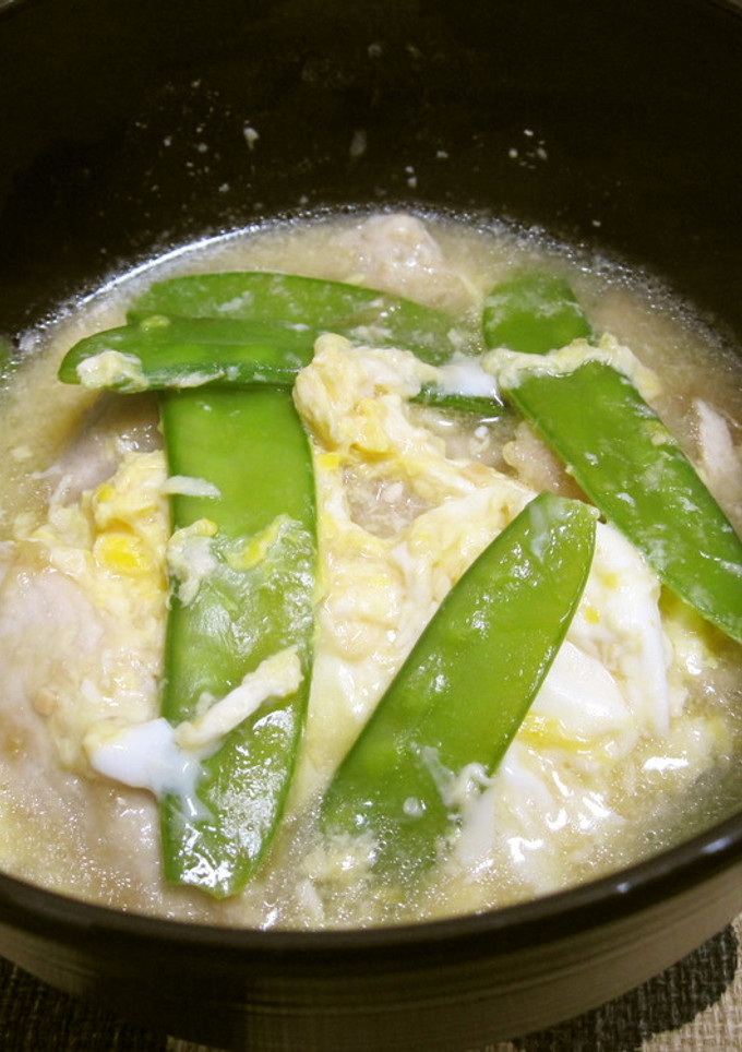 きぬさやと豚肉の卵とじ味噌汁-レシピのメイン写真