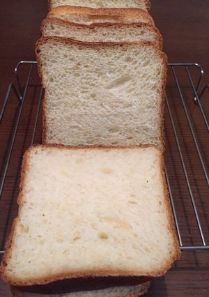 HBで捏ね、型で焼く角食-レシピのメイン写真