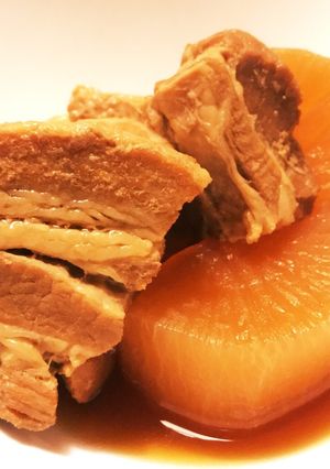 トロじゅわ！大根と豚角のコンソメ煮-レシピのメイン写真