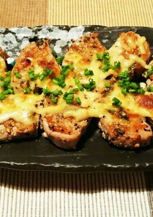 ヒレ肉のピリ辛ネギ味噌チーズ焼き-レシピのメイン写真