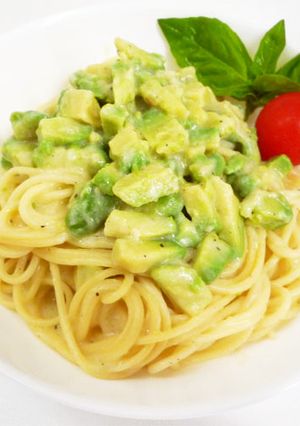 植物性材料だけで　アボカドクリームパスタ-レシピのメイン写真
