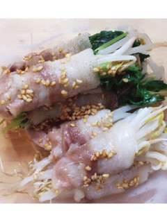 レンジで簡単豆苗のもやし豚バラ巻き-レシピのメイン写真