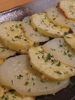 じゃがいもとサツマイモのバターチーズ焼き-レシピのメイン写真
