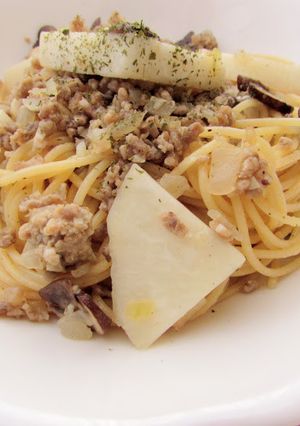 今が旬♡カブと豚ひき肉のオイルパスタ-レシピのメイン写真