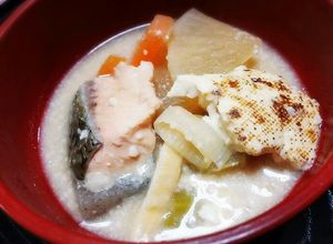 寒い季節に心も体もぽっかぽか❤鮭の粕汁♪-レシピのメイン写真