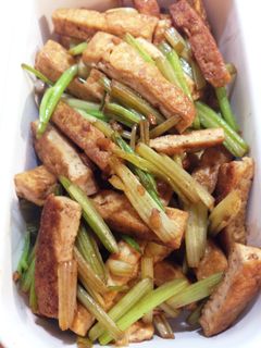 セロリと豆腐の炒め物-レシピのメイン写真