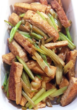 セロリと豆腐の炒め物-レシピのメイン写真