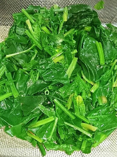 ほうれん草の茹で方〜給食式-レシピのメイン写真