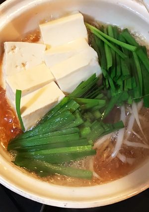 豆腐、ニラ、もやしのかんたん小鍋-レシピのメイン写真