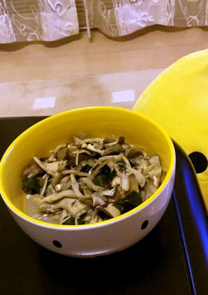 舞茸とアーモンドミルクのスープ-レシピのメイン写真
