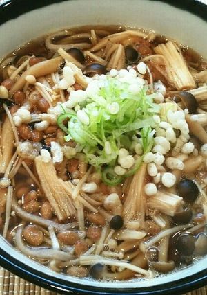 ヘルシー♡きのこと納豆の温かいお蕎麦♡-レシピのメイン写真