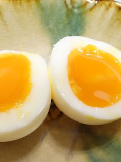 綺麗に剥ける!とろ~り半熟ゆで卵♪-レシピのメイン写真