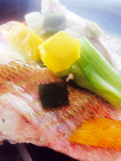 鯛の塩昆布蒸し〜柚子を添えて〜-レシピのメイン写真