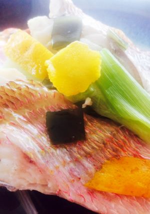 鯛の塩昆布蒸し〜柚子を添えて〜-レシピのメイン写真