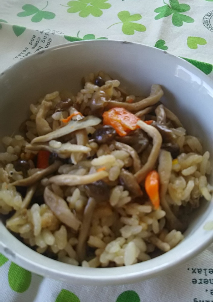 きのこ好きのための炊き込みご飯-レシピのメイン写真