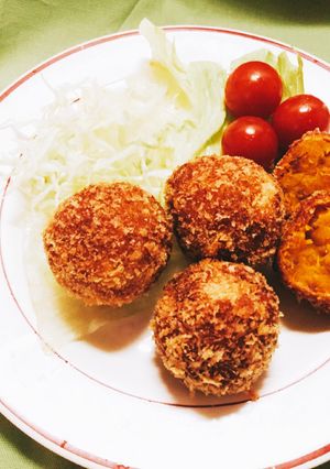 蜂蜜入甘〜い。おやつかぼちゃコロッケ-レシピのメイン写真