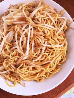 安価で楽々!お手軽キムチ焼きそば☆-レシピのメイン写真