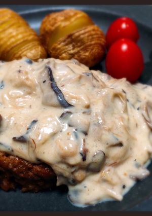 濃厚キノコの米粉クリームソースハンバーグ-レシピのメイン写真
