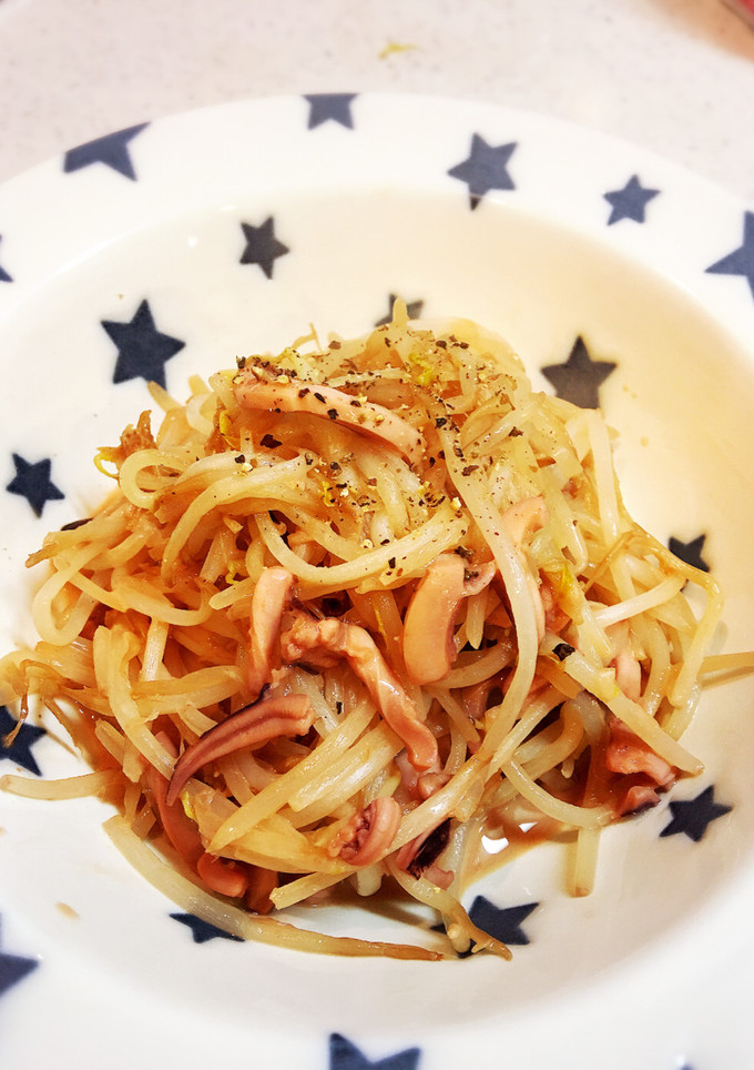 お酒のつまみ♡いかの塩辛ともやしの炒め物-レシピのメイン写真