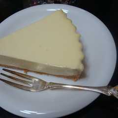 A picture of ふんわりレアチーズケーキ.