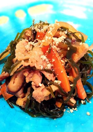 切り昆布と豚バラ椎茸とお野菜の炒り煮-レシピのメイン写真