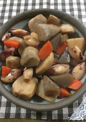 里芋とイカの煮物♪-レシピのメイン写真