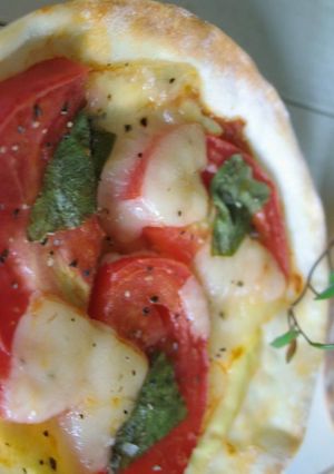 餃子の皮で作る♥パリパリのピザ♥-レシピのメイン写真