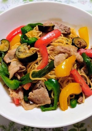 夏野菜たっぷりの焼きそば！ワンパン簡単-レシピのメイン写真