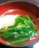 絶対美味♪ほうれん草とかまぼこのすまし汁