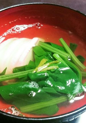 絶対美味♪ほうれん草とかまぼこのすまし汁-レシピのメイン写真