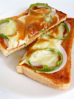 トマトケチャップでお手軽 ピザトースト-レシピのメイン写真