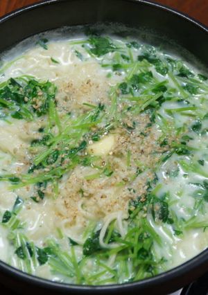 サッポロ一番で、牛乳ラーメン鍋-レシピのメイン写真