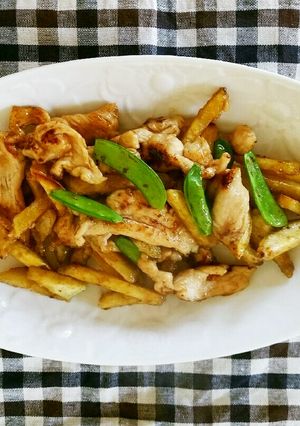 お値打ち！鶏むね肉とさつまいもの炒めもの-レシピのメイン写真
