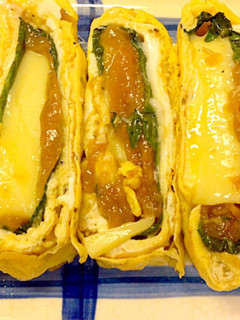 簡単な大葉梅肉とチーズの卵焼き-レシピのメイン写真