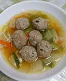 生姜がおいしい!肉団子の白菜スープ♪
