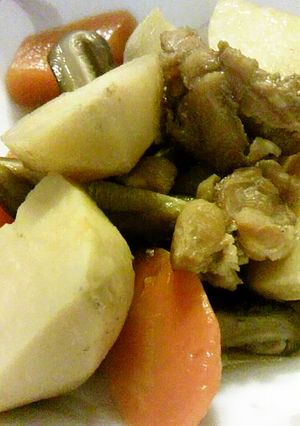 子ども大好き☆里いも・人参・鶏肉の煮物-レシピのメイン写真