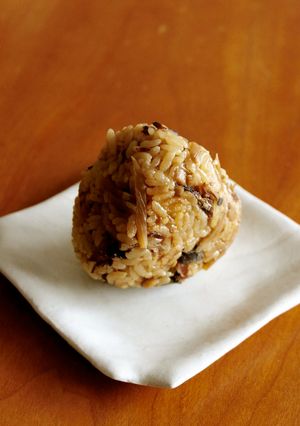 身欠きニシンの炊き込み御飯おにぎり-レシピのメイン写真