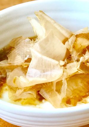 お肌つるつる☆鰹節ヨーグルト-レシピのメイン写真