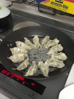 餃子の羽根を作るコツ-レシピのメイン写真