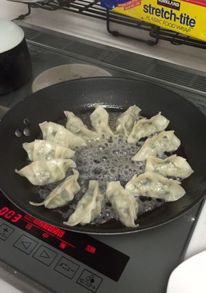 餃子の羽根を作るコツ-レシピのメイン写真