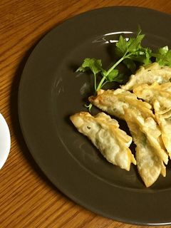 かき(牡蠣)とニラの揚げ餃子 -レシピのメイン写真