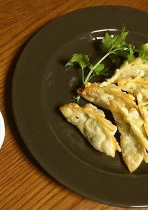 かき（牡蠣）とニラの揚げ餃子　-レシピのメイン写真