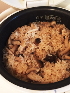 一人暮らしに最適 お手軽炊き込みご飯-レシピのメイン写真