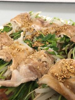 レンジで簡単!もやしと豆苗の豚肉巻き-レシピのメイン写真